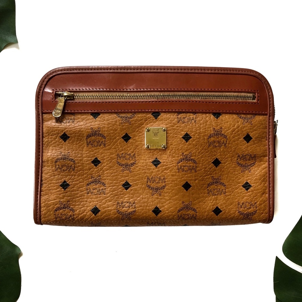 🚨SOLD🚨Authentic MCM Vintage Heritage Clutch
